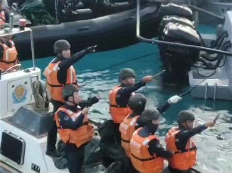 boso pinoy twitter|Filipino soldiers who faced off against Chinese coast guards .